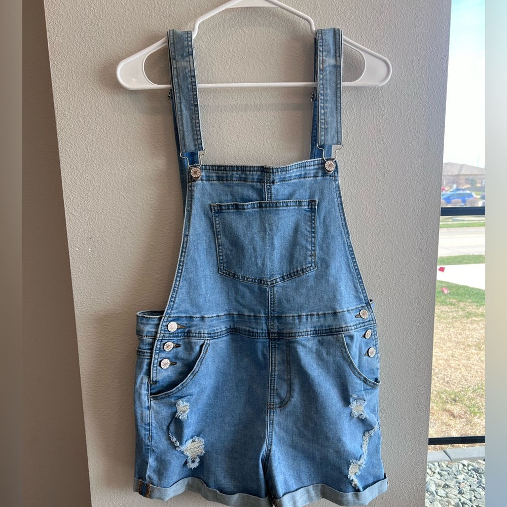 overall shorts